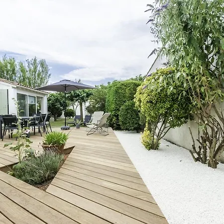 Maison De Plain Pied Avec Jardin Clos Pour 6 Personnes - Fr-1-835-26 Holiday home