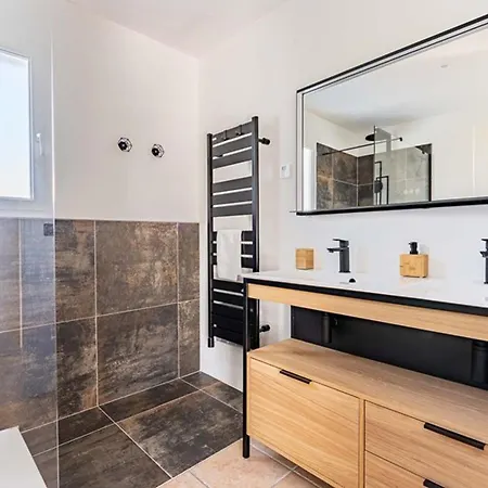 بيت للعطل Maison De Plain Pied Avec Jardin Clos Pour 6 Personnes - Fr-1-835-26 *