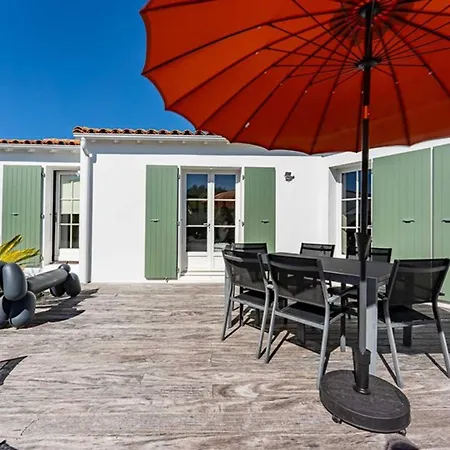 Maison De Plain Pied Avec Jardin Clos Pour 6 Personnes - Fr-1-835-26